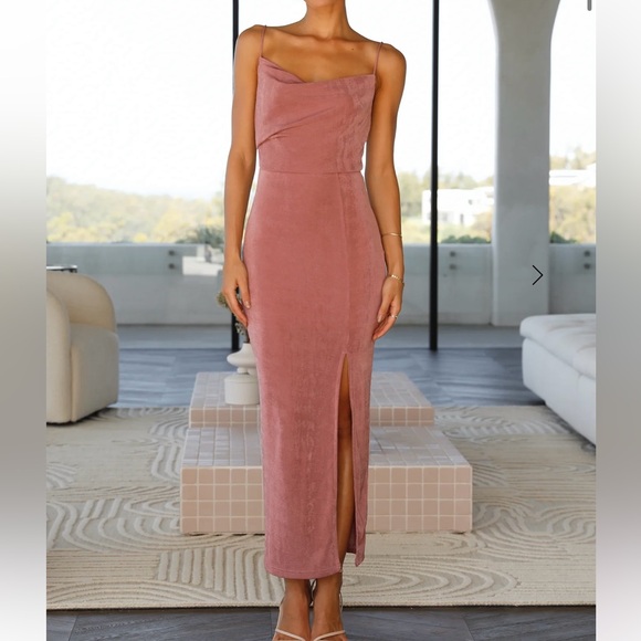 Hello Molly Dresses & Skirts - Hello Molly Dusty Pink Midi Dress